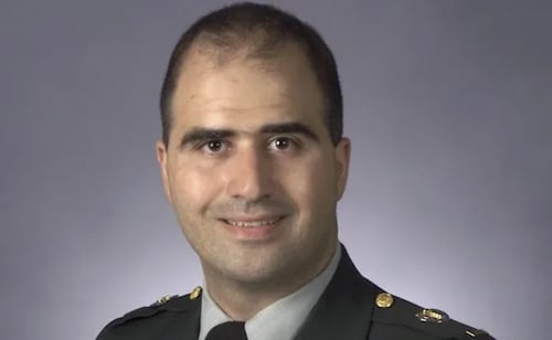 Trump aprueba ejecución de Nidal Hasan por matanza de Fort Hood; exmayor será fusilado