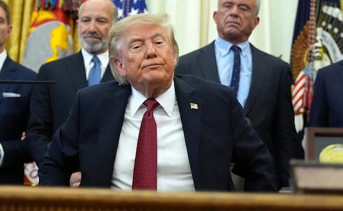 Trump declara que pronto decidirá si finaliza la guerra contra Irán; "por las buenas o por las malas", dice