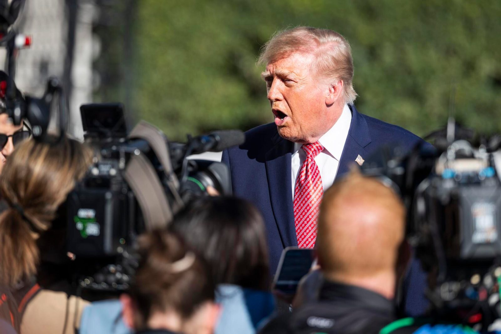 Trump está cerca de un acuerdo con México para reducir déficit comercial de 150 mil mdp ‘hasta cero’