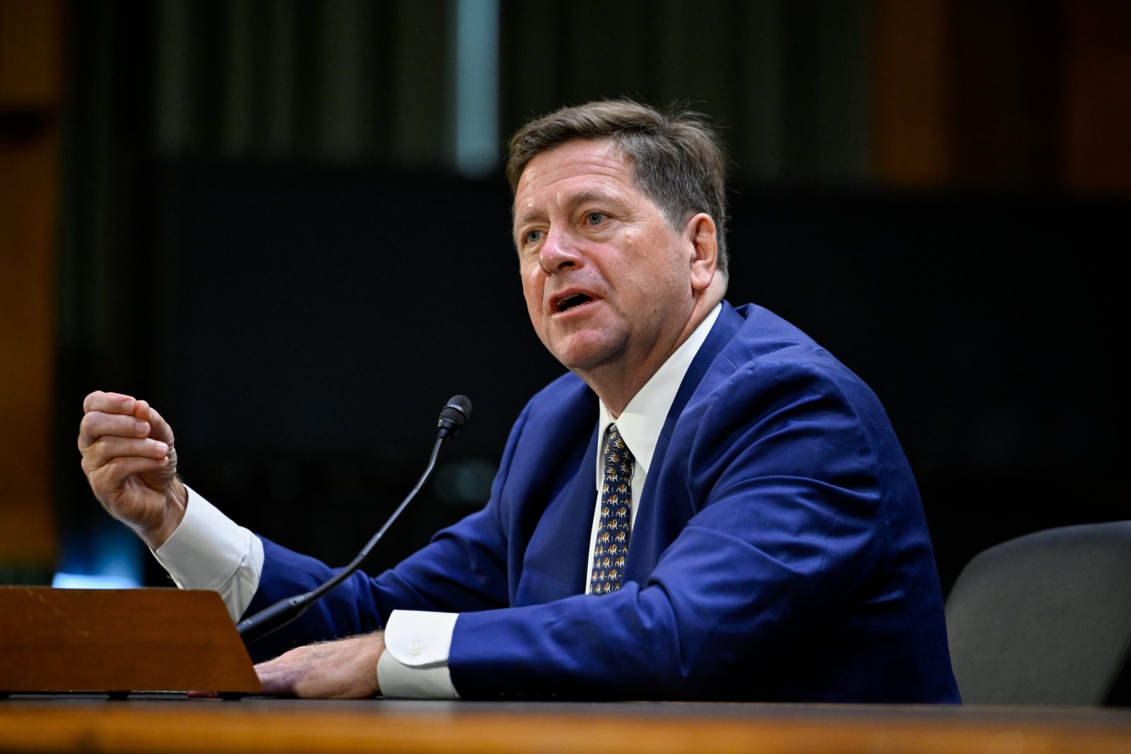 Trump ya tiene zar de la IA: Designa a Jay Clayton para encabezar la ‘Fuerza de Superinteligencia’