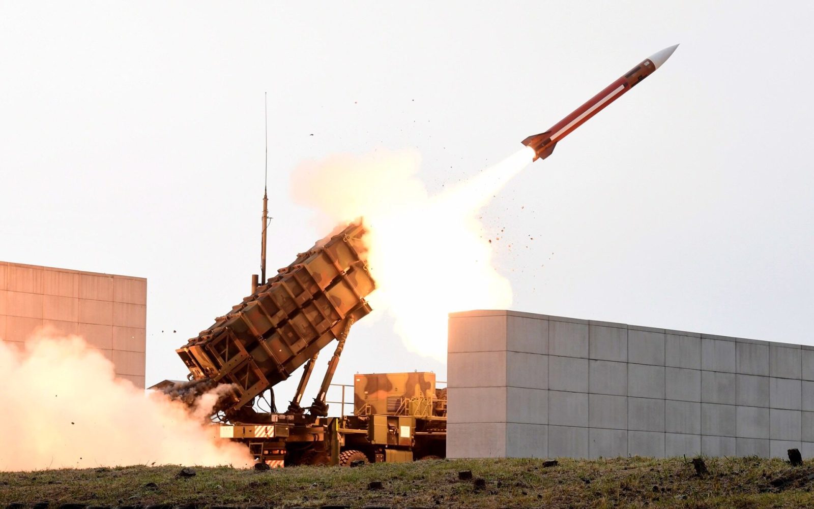 Ucrania se queda sin misiles ‘Patriot’ de EU para su defensa aérea: ‘Lo deja vulnerable frente a Rusia’