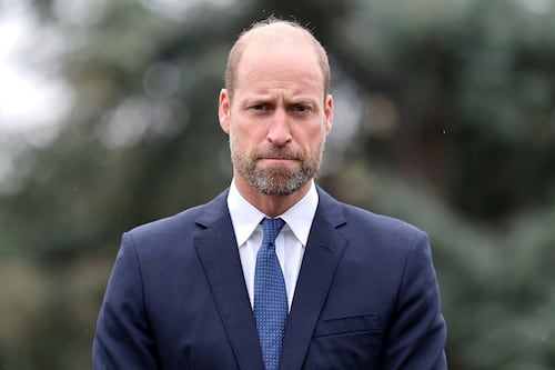 "Una conversación puede cambiarlo todo", dice el príncipe William sobre prevención del suicidio; "hazle saber que no está solo"