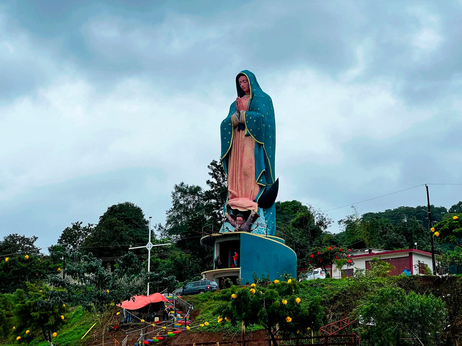 Una Virgen monumental y tamalitos enrollados: razones para viajar a Yecuatla