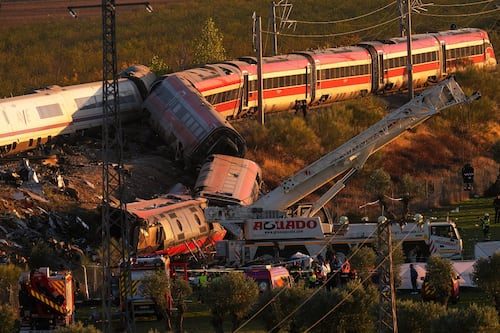 VIDEOS: En choque de trenes en España "todo mundo salió volando"; sobrevivientes narran minutos de horror tras el impacto