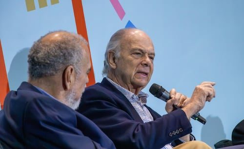 "Vivimos la destrucción de la República Mexicana... la vamos a reconstituir": Enrique Krauze; se presenta en la FIL Monterrey