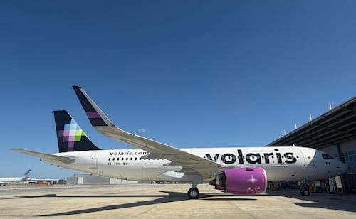 Volaris lanza asistencia para retrasos y cancelaciones; pasajeros pueden reacomodar vuelos o solicitar reembolso