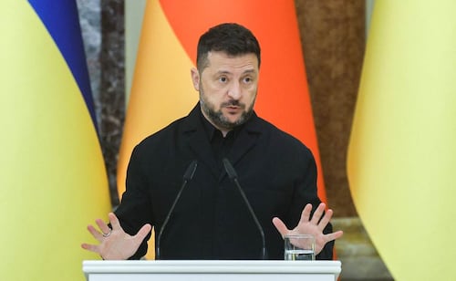 Zelensky anuncia reunión de su país con Estados Unidos y Rusia; será en noviembre